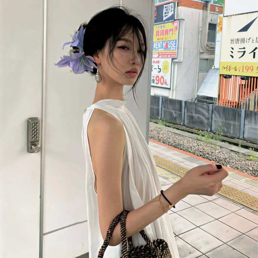 女恶魔人
